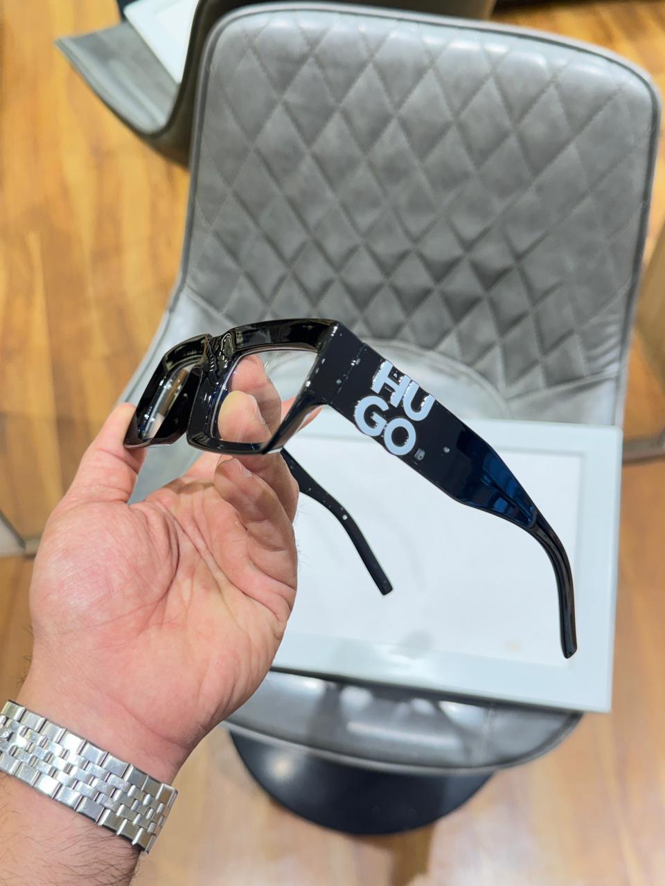 hugo boss 1310 black plano