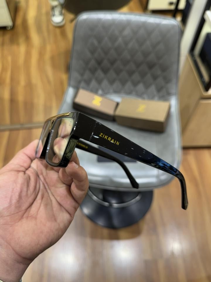 Zikra_in 98360 black plano