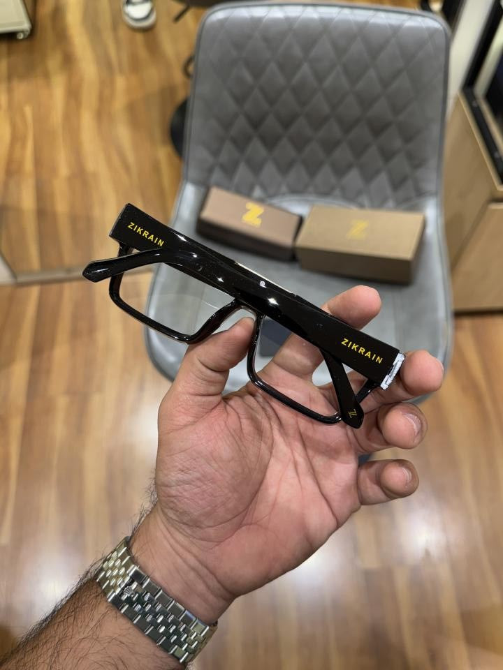 Zikra_in 98360 black plano