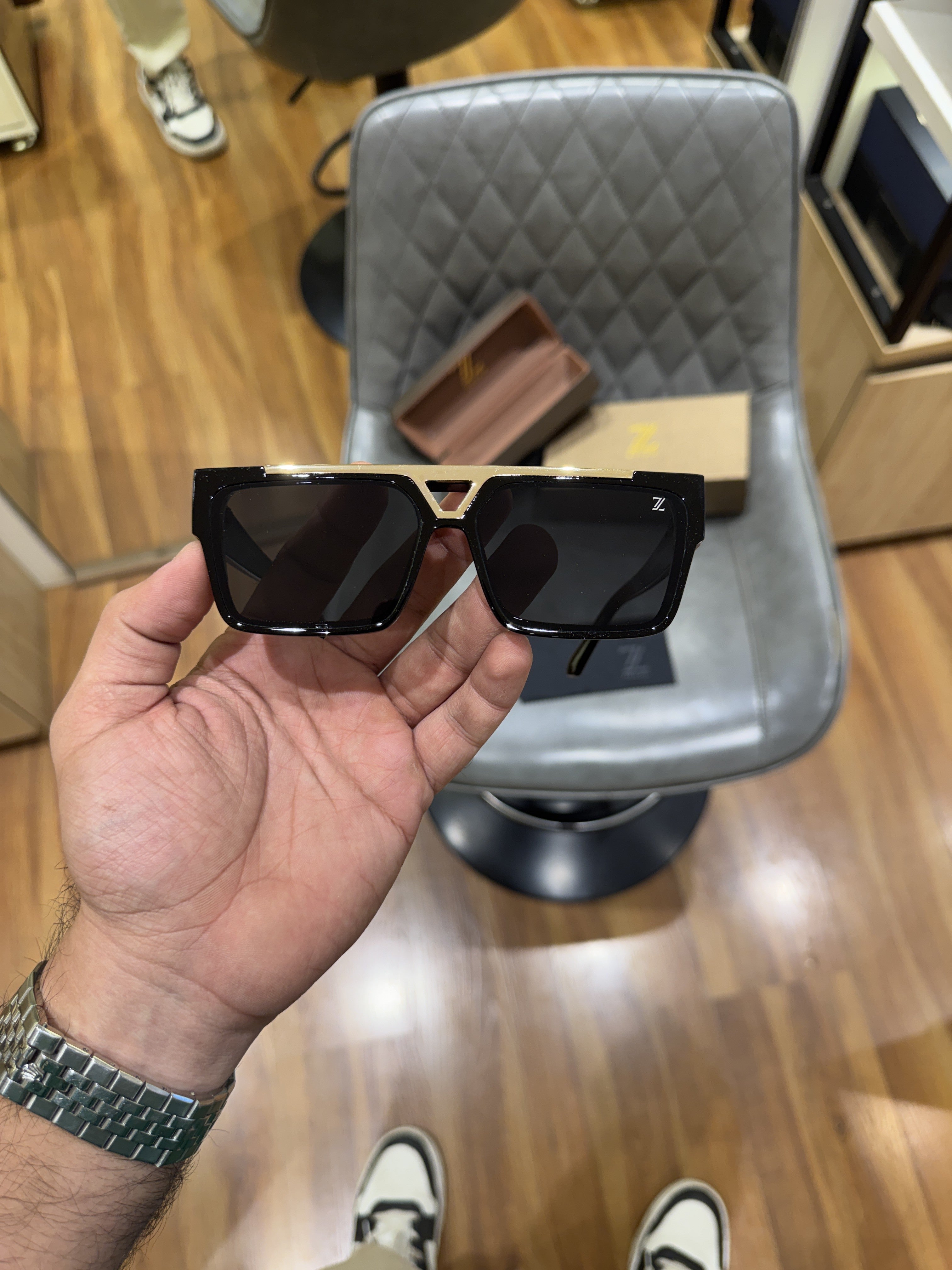 Zikr_ain 98360 black gold