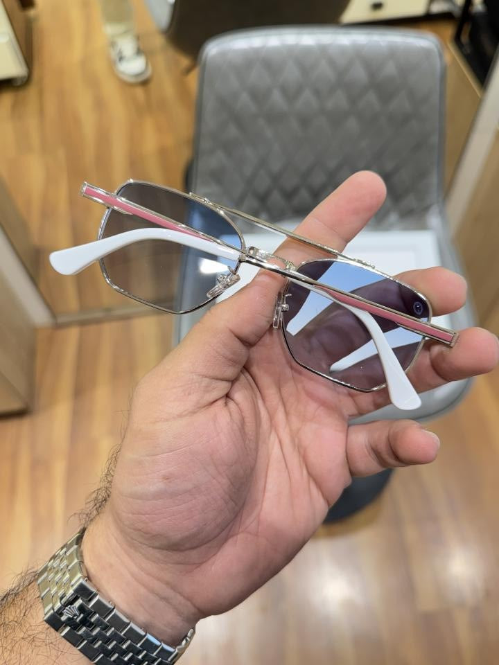 T he_nri 3845 silver blue