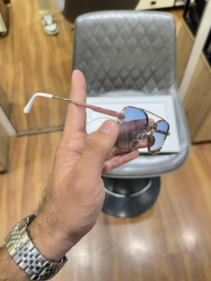 T he_nri 3845 silver blue