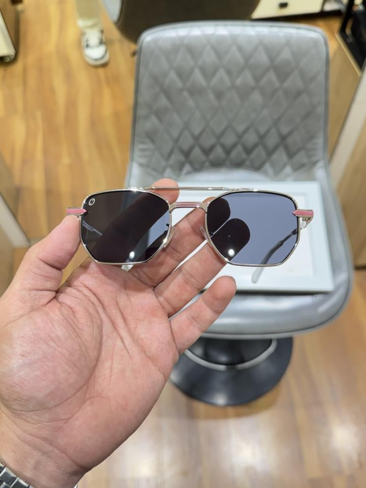 T h_enri 3845 silver black