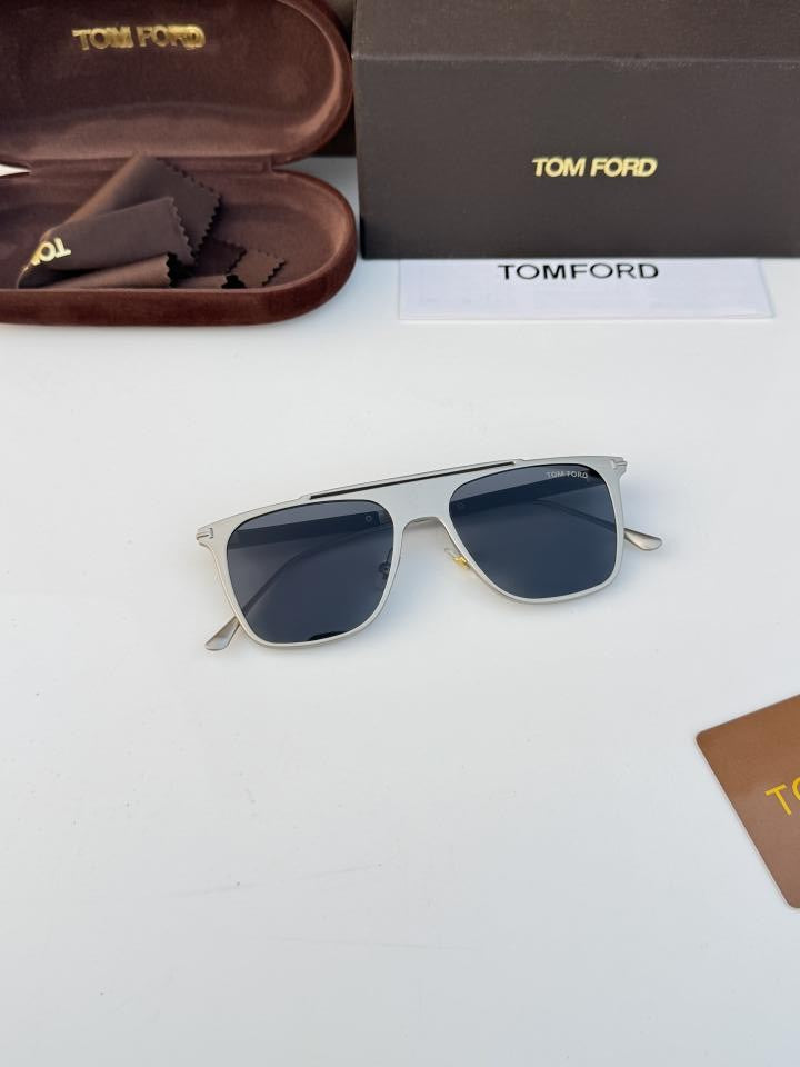 To_mford_26003_silver_black