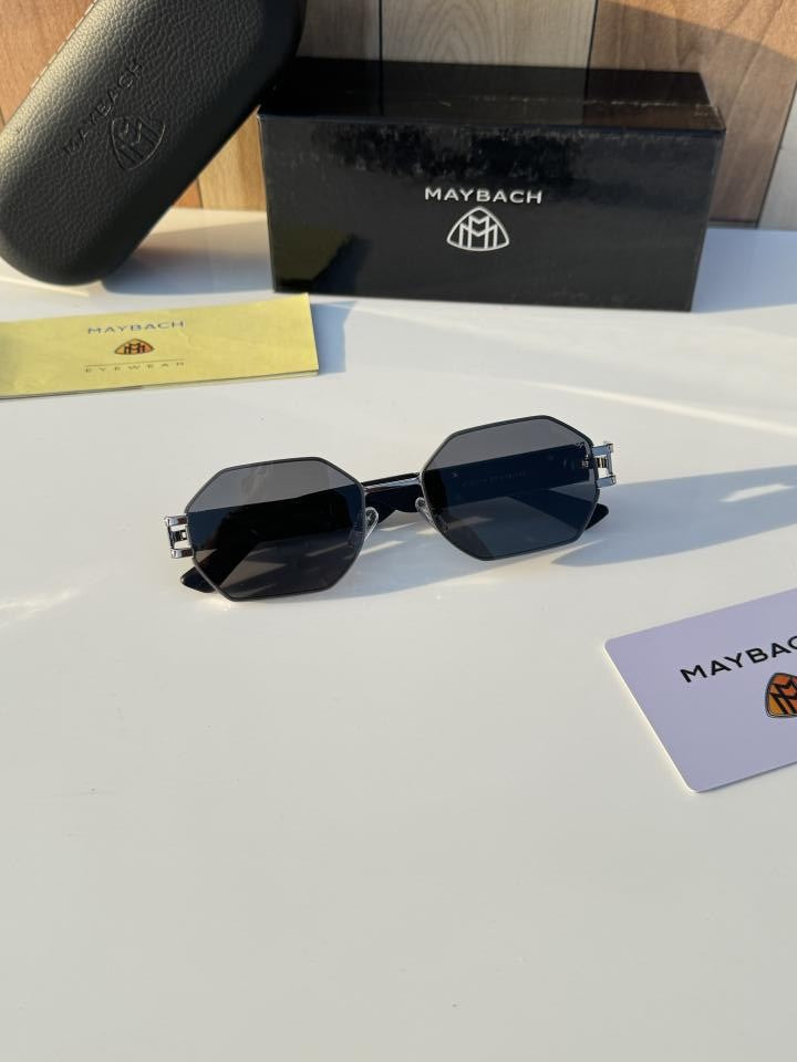 Mayb_ach_9126_silver_black